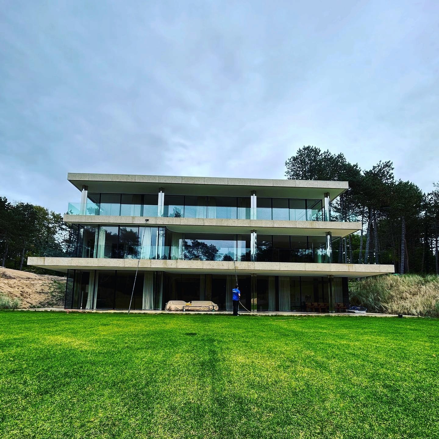 Property maintained by J. Versseput